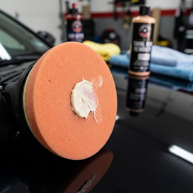 Auto polieren vor dem Foto: Lohnt sich der Aufwand?